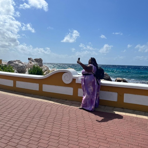 Meet your Posher, Tia - Picture 13 of 13